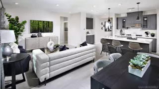 Photo #2: 250045995 Listing 