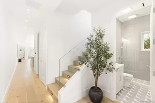 Photo #5: 250046008 Listing 