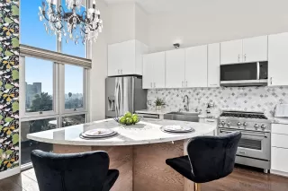 Photo #4: 250046009 Listing