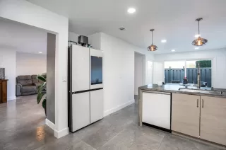 Photo #3: 250046028 Listing 