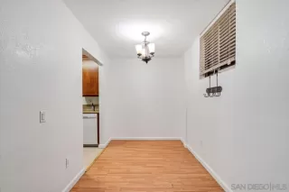 Photo #5: 250046076 Listing 