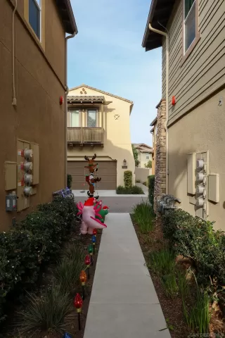 Photo #1: 250046144 Listing 