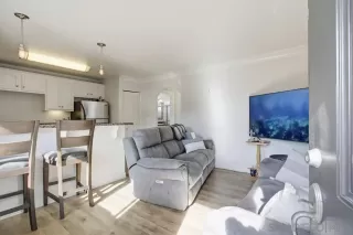 Photo #3: 250046157 Listing 