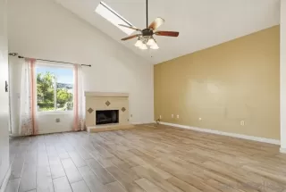 Photo #5: 250046180 Listing