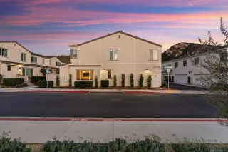 Photo #3: 250046205 Listing 