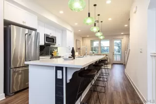 Photo #3: 250046230 Listing 