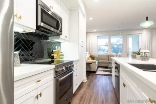 Photo #4: 250046230 Listing 