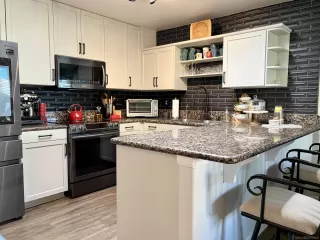 Photo #1: 250046241 Listing 