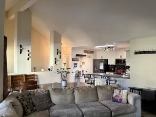 Photo #3: 250046241 Listing 