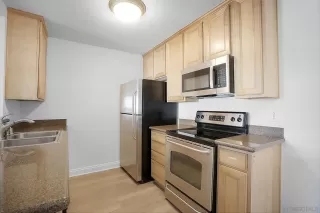 Photo #5: 250046319 Listing