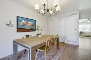 Photo #5: 2600004 Listing