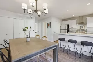 Photo #6: 2600004 Listing