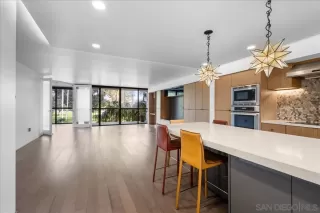 Photo #1: 260001299 Listing