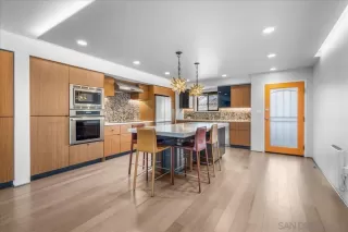 Photo #4: 260001299 Listing