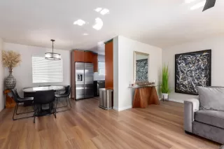 Photo #1: 260001303 Listing