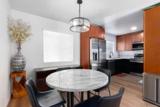 Photo #6: 260001303 Listing