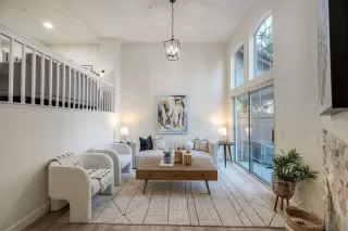 Photo #3: 260001318 Listing 