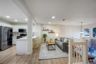 Photo #6: 260001318 Listing 