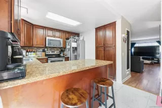 Photo #2: 260001336 Listing 