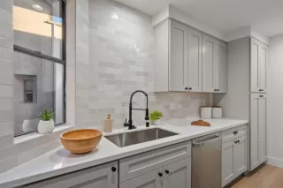 Photo #4: 260001353 Listing 