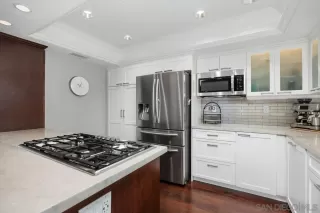 Photo #3: 260001398 Listing 