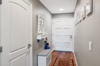 Photo #3: 260001437 Listing 