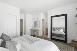 Photo #4: 260001440 Listing