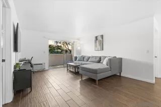 Photo #1: 260001485 Listing 