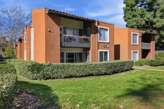 Browse active condo listings in WATERBRIDGE