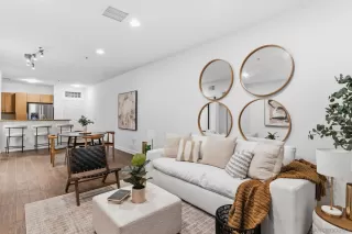 Photo #4: 260001531 Listing