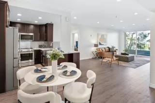 Photo #1: 260001542 Listing 