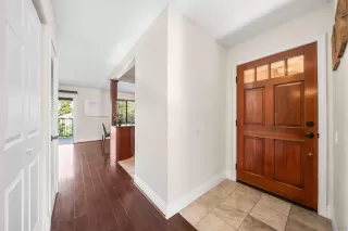 Photo #3: 260001567 Listing