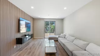 Photo #2: 260001576 Listing 