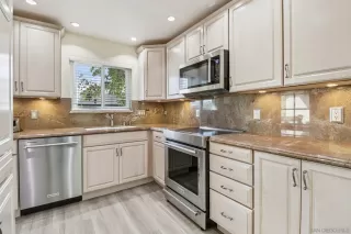 More Details about MLS # 260001578 : 6038 CIRRUS ST