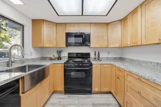 Photo #6: 260001579 Listing 