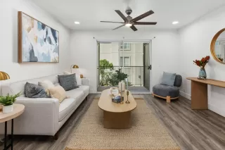 Photo #2: 2600016 Listing 