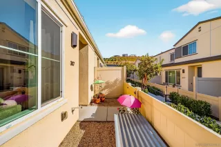 Photo #2: 260001609 Listing 