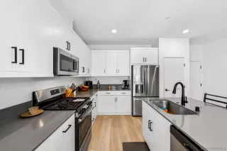 Photo #5: 260001609 Listing 