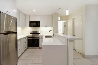 Photo #4: 260001632 Listing 