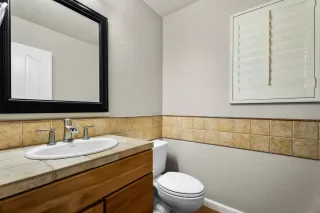 Photo #6: 260001633 Listing