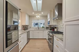 Photo #1: 260001683 Listing 