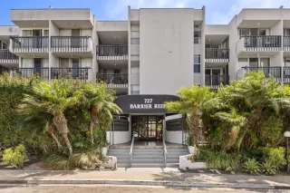 Photo #2: 260001685 Listing 