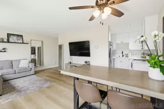 Photo #3: 260001689 Listing