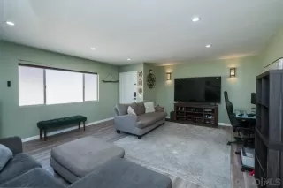 Photo #2: 260001700 Listing 