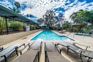 Photo #3: 260001713 Listing 