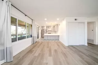 Photo #3: 260001738 Listing 