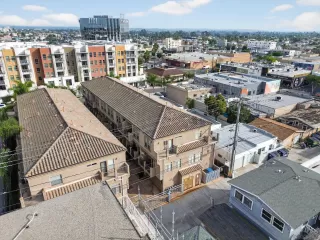 Photo #3: 260001749 Listing 