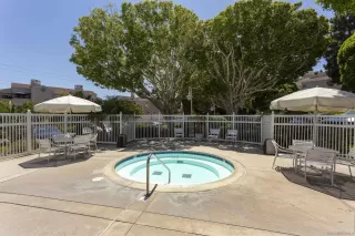 Photo #4: 260001754 Listing 