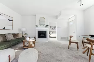 Photo #3: 260001755 Listing 