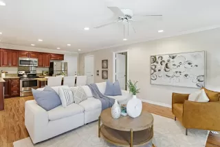 Photo #4: 260001774 Listing